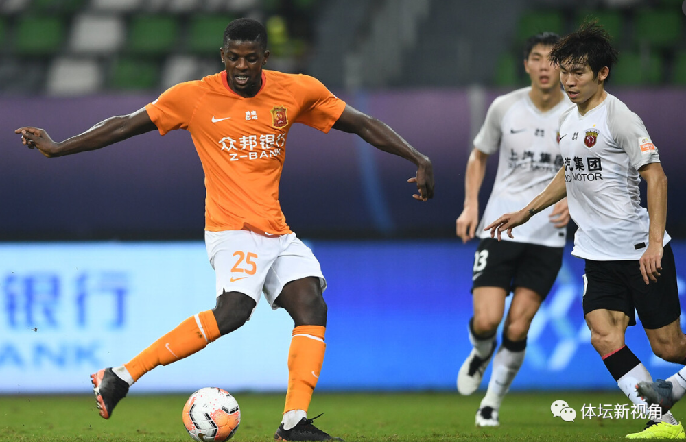 卓尔球员状态低迷,球队陷入连败境地,士气大振 卓尔球员状态低迷,球队陷入连败境地,士气大振