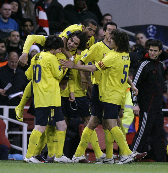 比利时鏖战阿森纳,皮克统治全场 比利时鏖战阿森纳,皮克统治全场